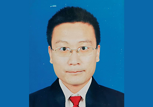 刘伟平